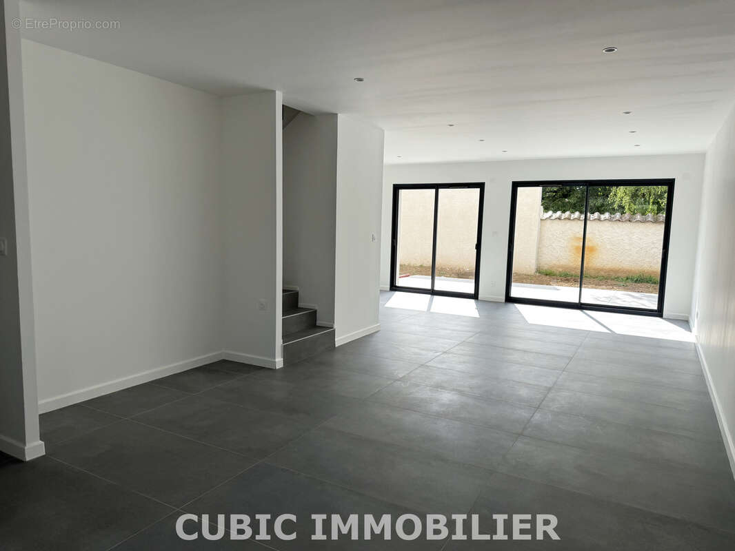 Maison à VILLEFRANCHE-SUR-SAONE