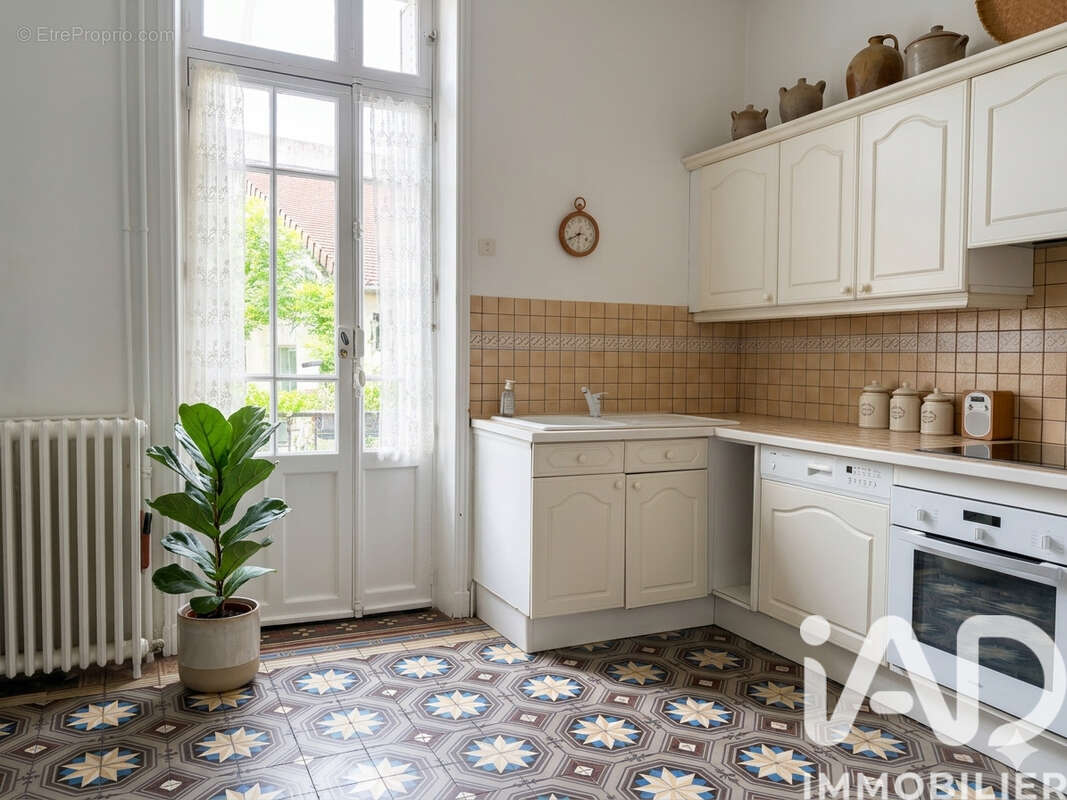 Maison 300 m² à Clermont-Ferrand  - photo 7