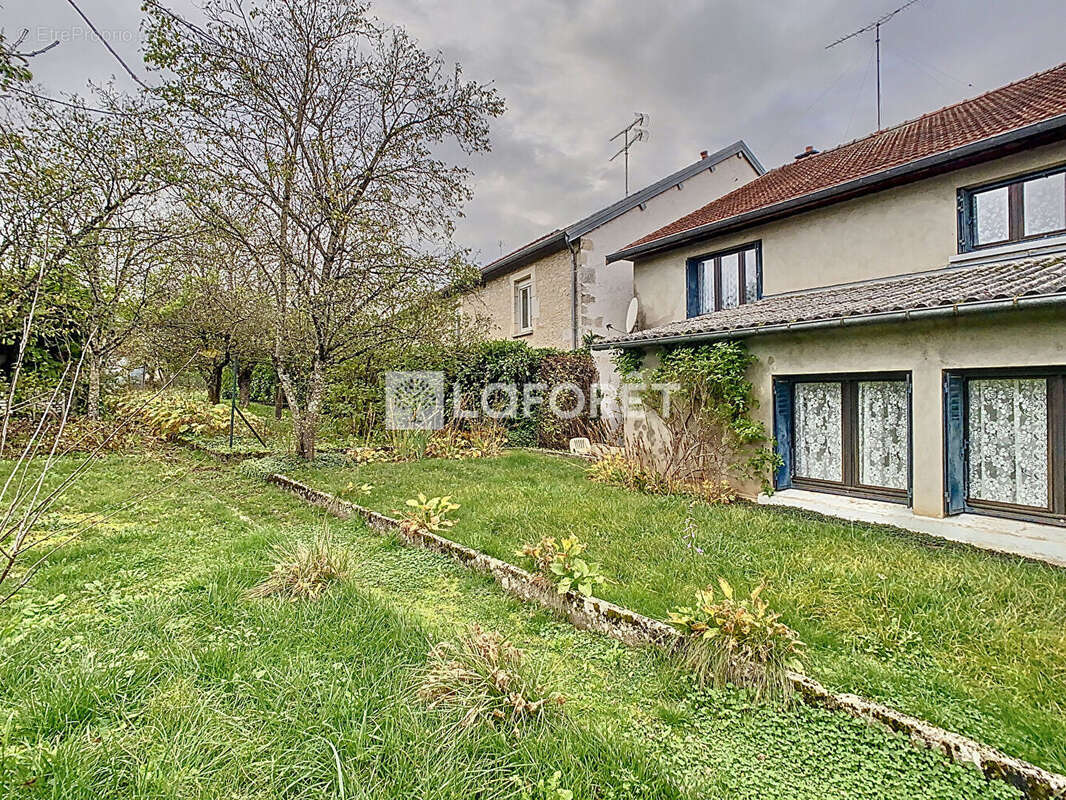 Maison Biesles 6 pièce(s) 175,35 m2 - photo 12