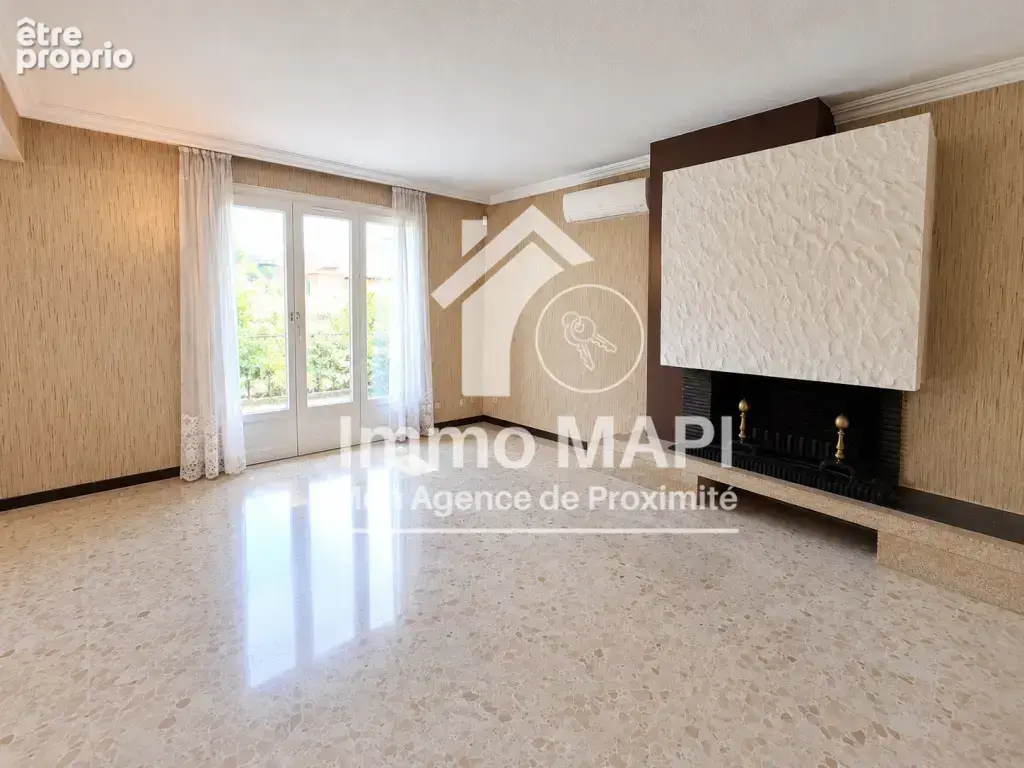 Maison à vendre d'une surface de 125m2 avec garage de 25m2 sur un terrain de 350m2 à Montpellier - photo 2