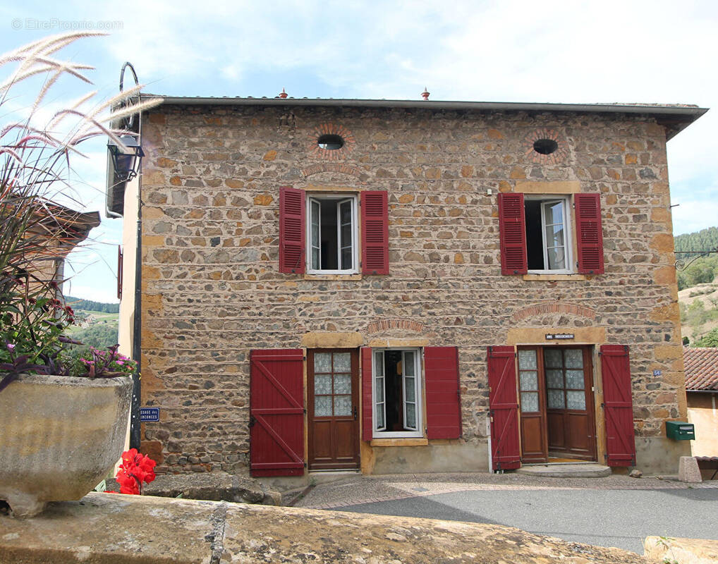 CHAMELET T3 à aménager 109 m² - photo 1