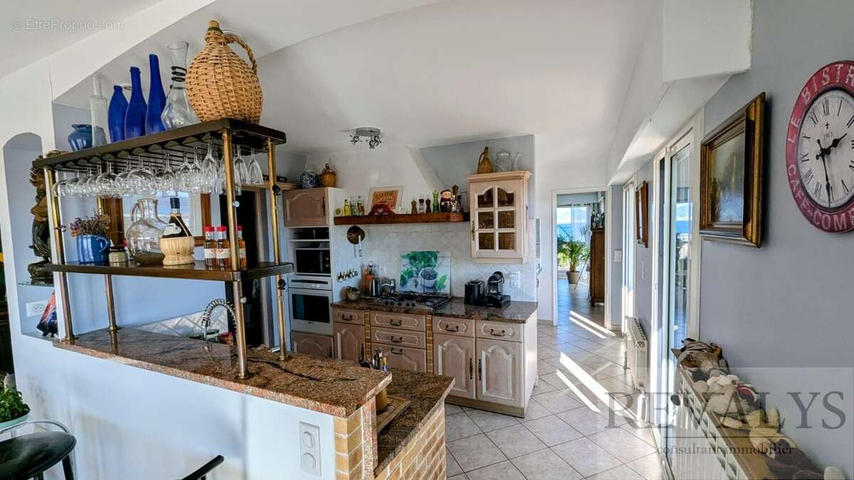 Alpes maritimes (06) antibes a vendre 5 pieces au dernier etage vue panoramique mer - photo 8
