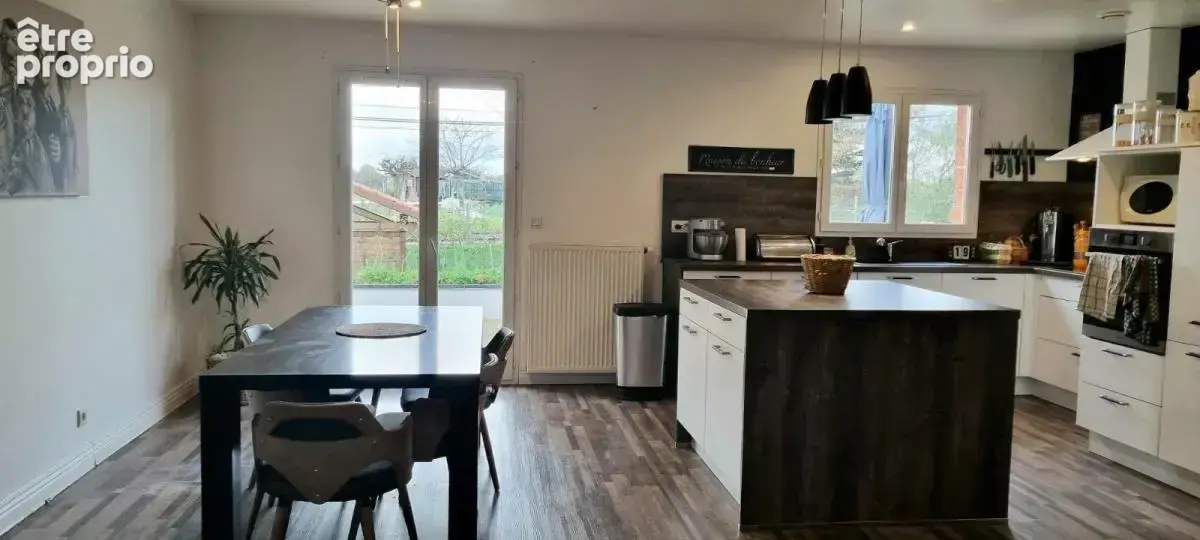 Maison 6 pièces 135 m² à vendre à Neuville-Les-Dames (01400) - photo 9