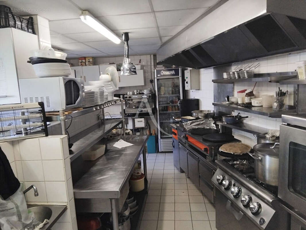 Commerce à MESLAY-DU-MAINE