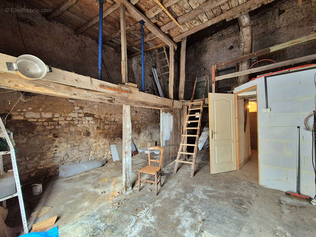 Maison à PAGNY-LA-BLANCHE-COTE