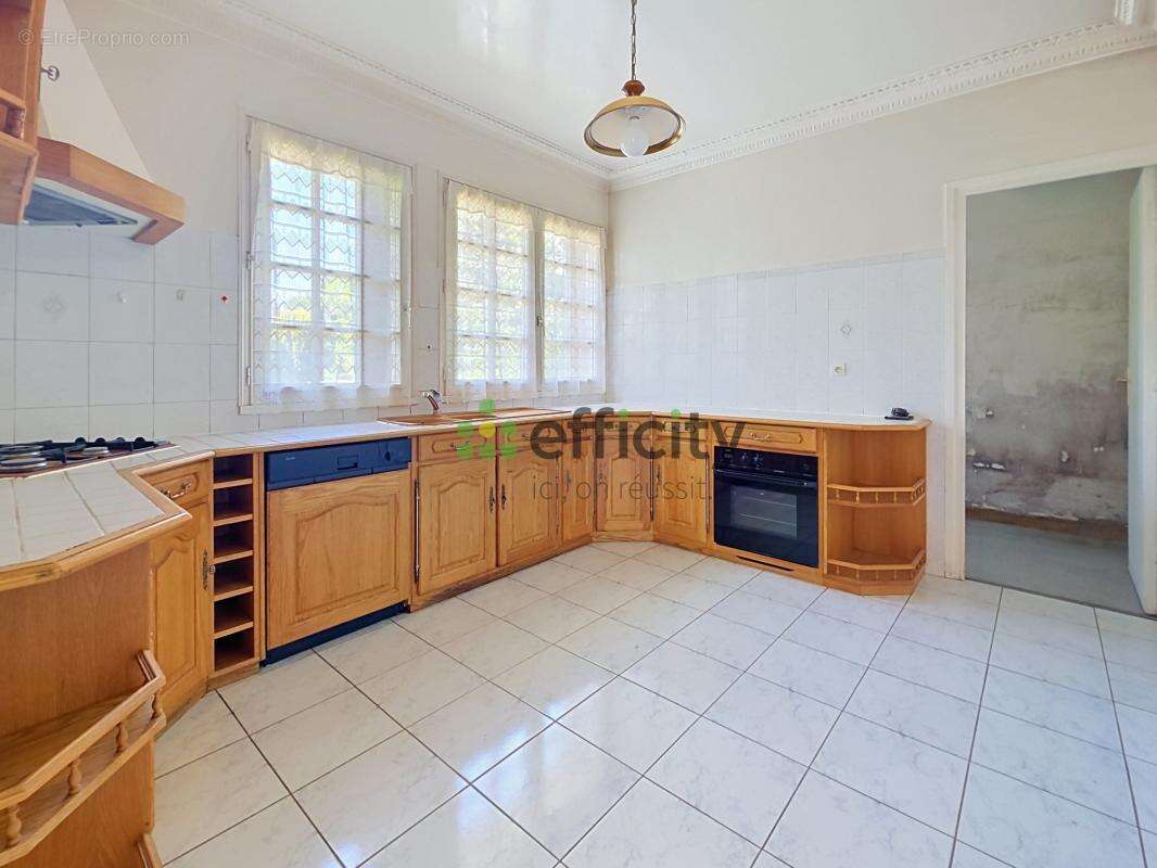 Maison à LE PLESSIS-TREVISE
