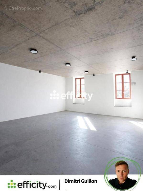 Appartement 57 m² à Saint-Savin  - photo 1