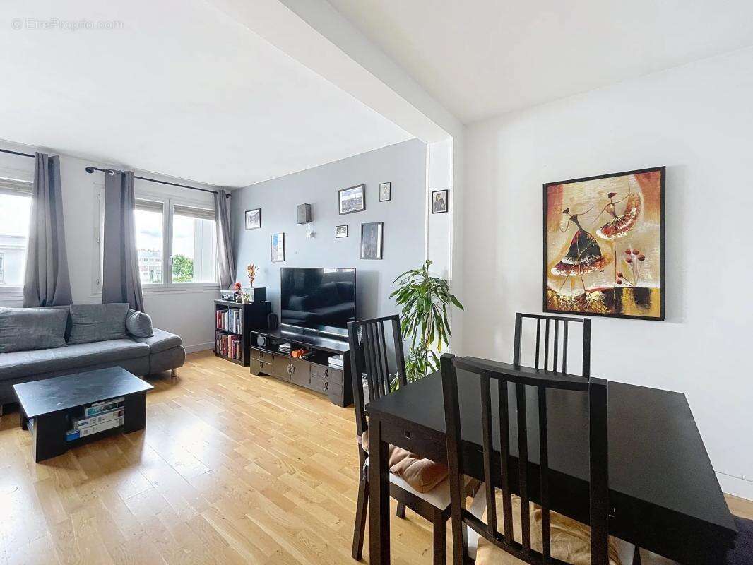 Appartement à MONTROUGE