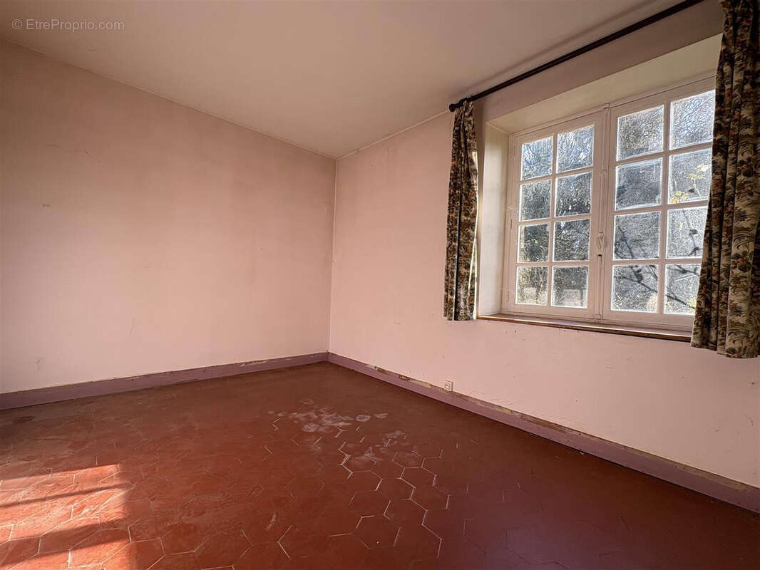 Maison à SAINT-GERMAIN-LE-VIEUX