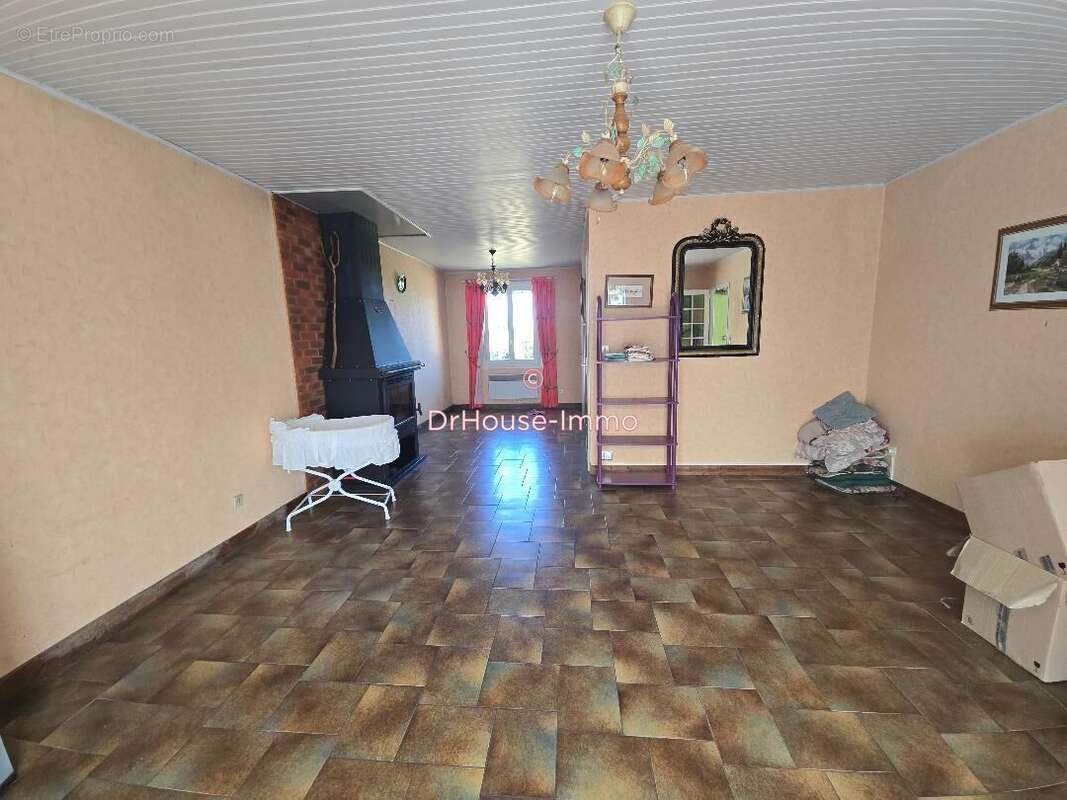 Maison à CLAVILLE