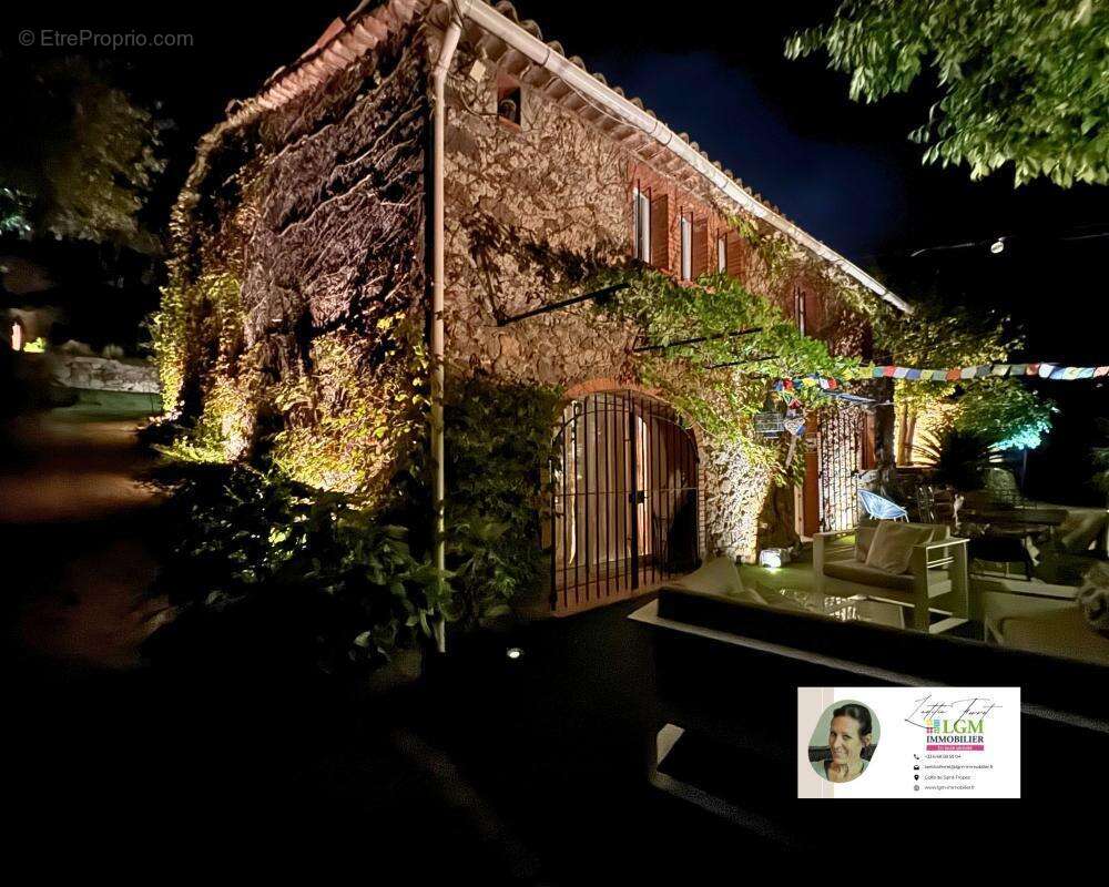 Maison à PLAN-DE-LA-TOUR