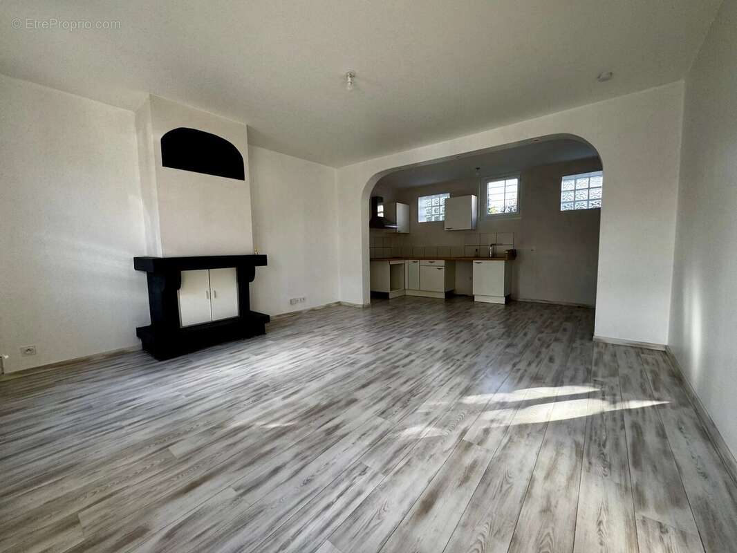 Appartement à FONBEAUZARD