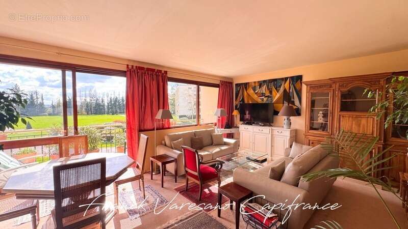 Appartement à NOISY-LE-ROI