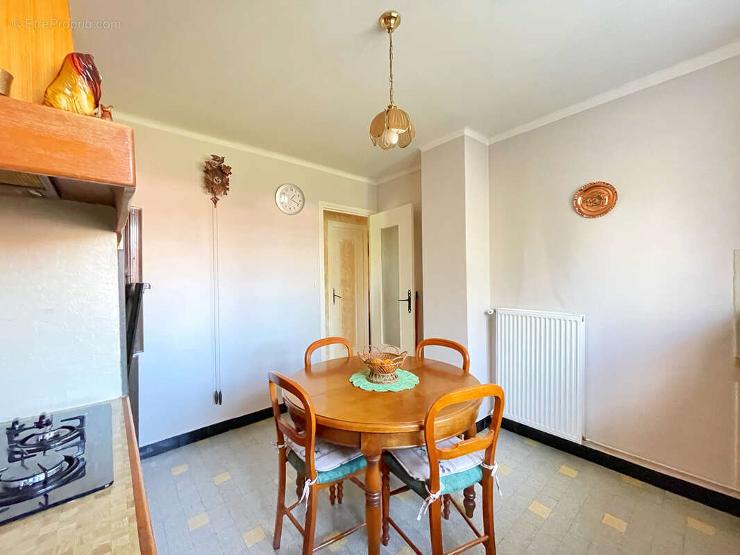 Maison à PIERRE-BENITE