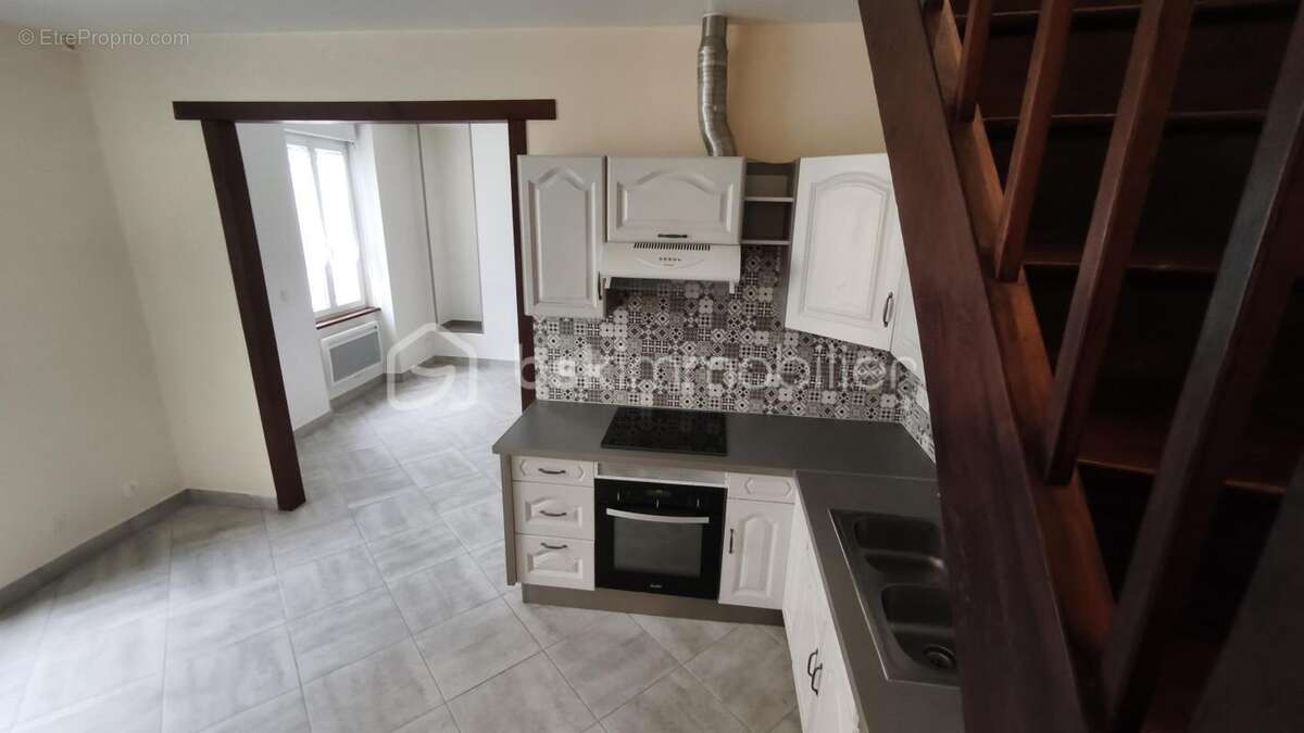 Appartement à COULLONS