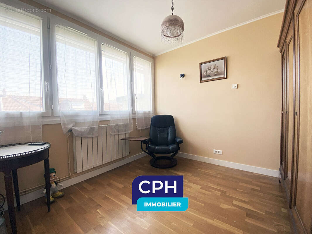 Appartement à CHATILLON