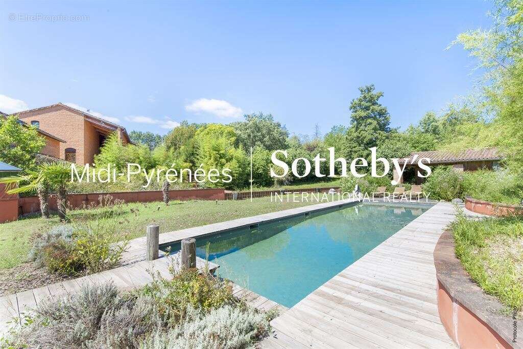 Maison à LAYRAC-SUR-TARN