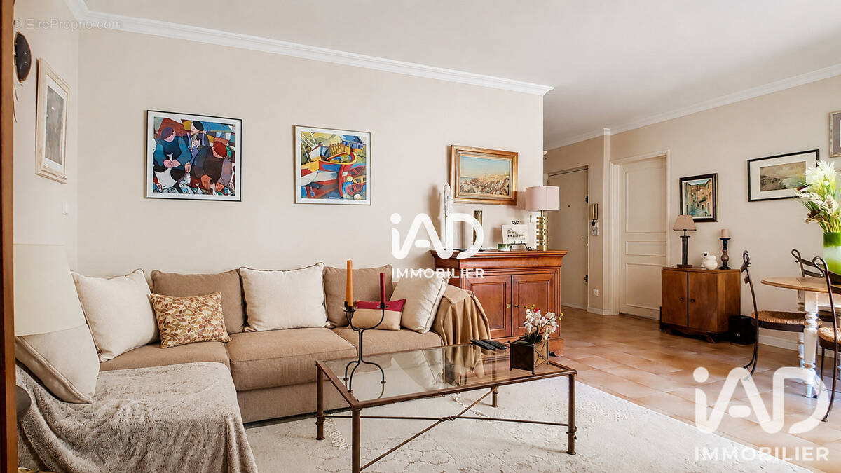 Photo 1 - Appartement à MARSEILLE-11E