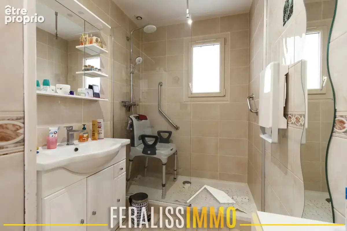 Maison familiale de plain-pied, 4 chambres, jardin plein su - photo 14