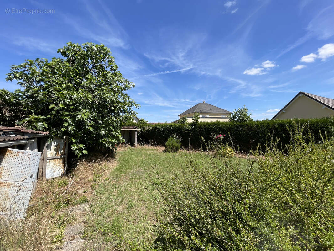 Maison à SASSEY