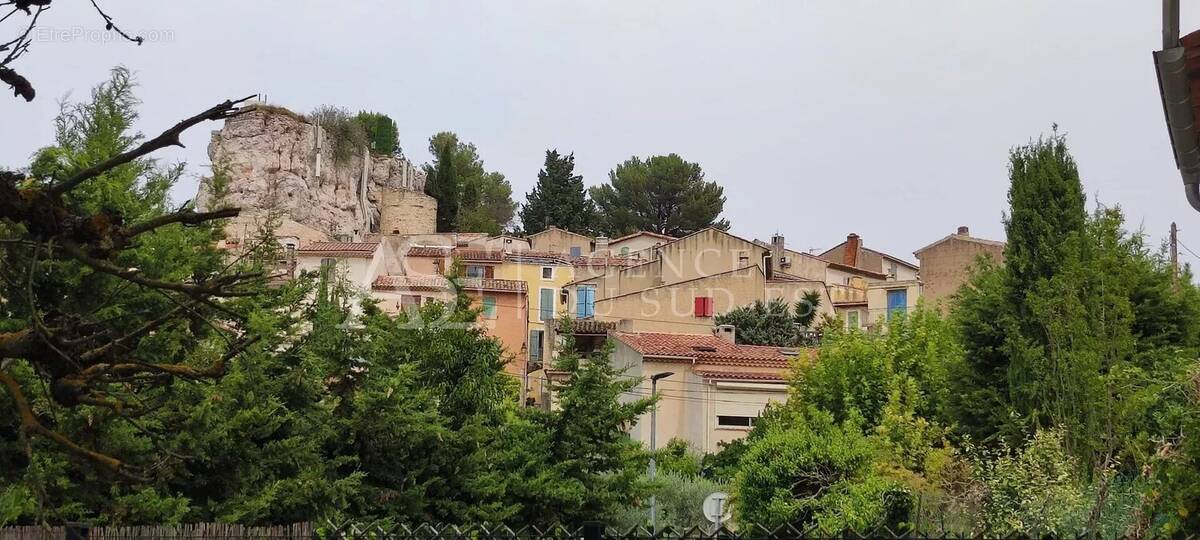 Terrain à BOUC-BEL-AIR