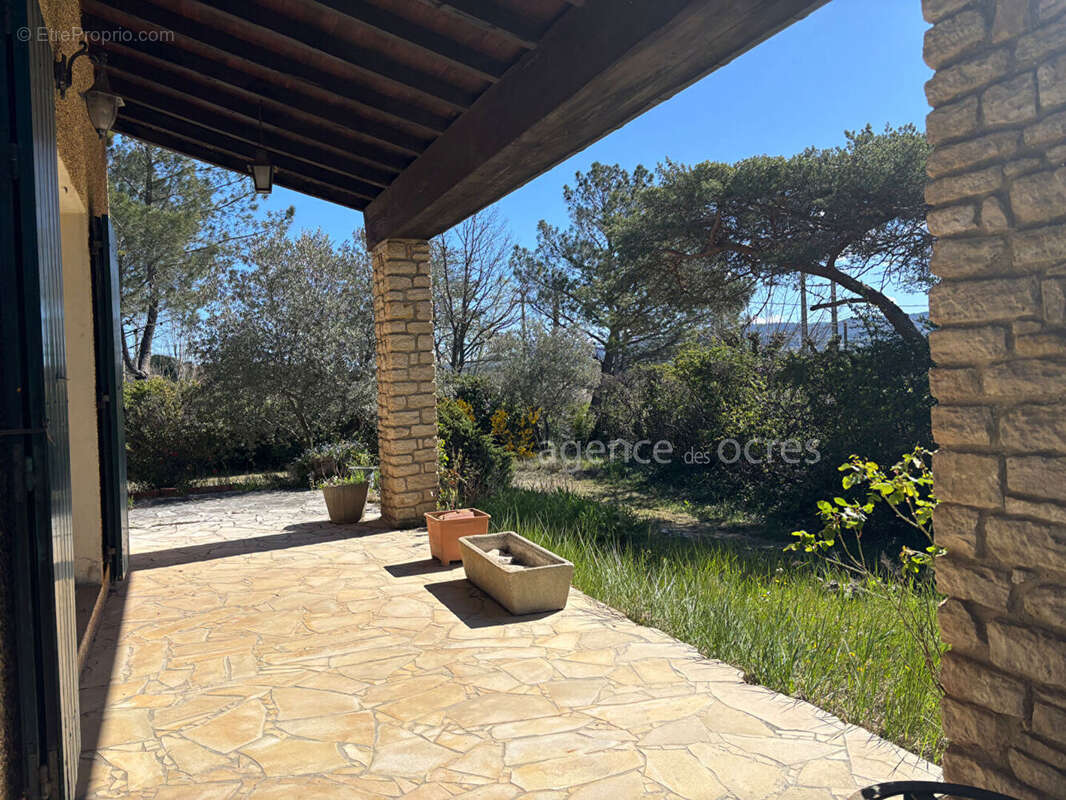 Maison à ROUSSILLON