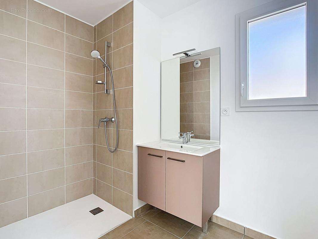 Appartement à TOURNON-SUR-RHONE