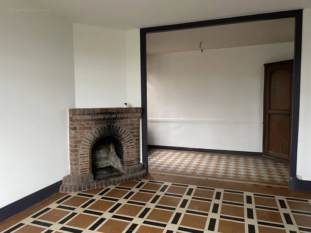 Maison à NEUVILLE-SOUS-MONTREUIL