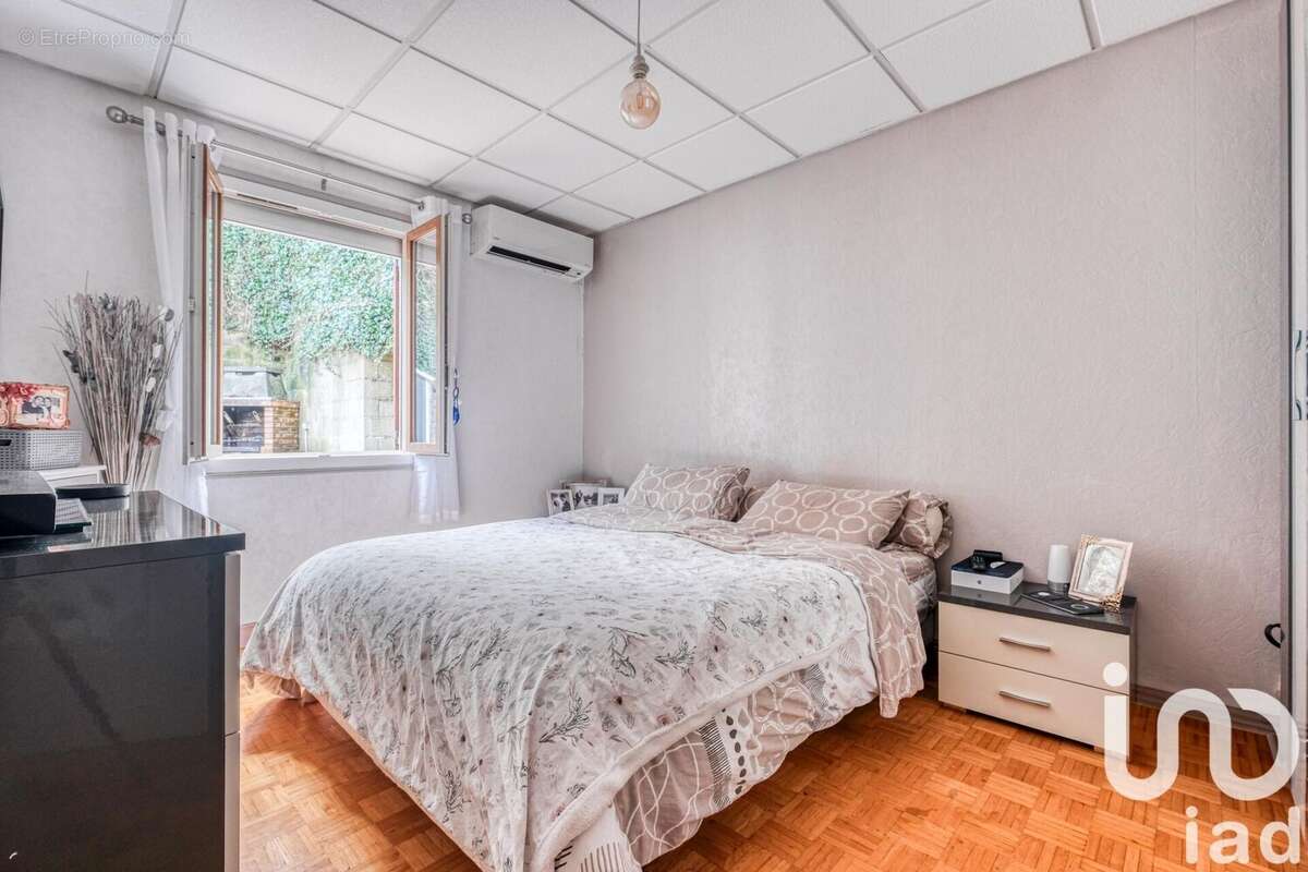 Photo 6 - Maison à MARLY-LA-VILLE