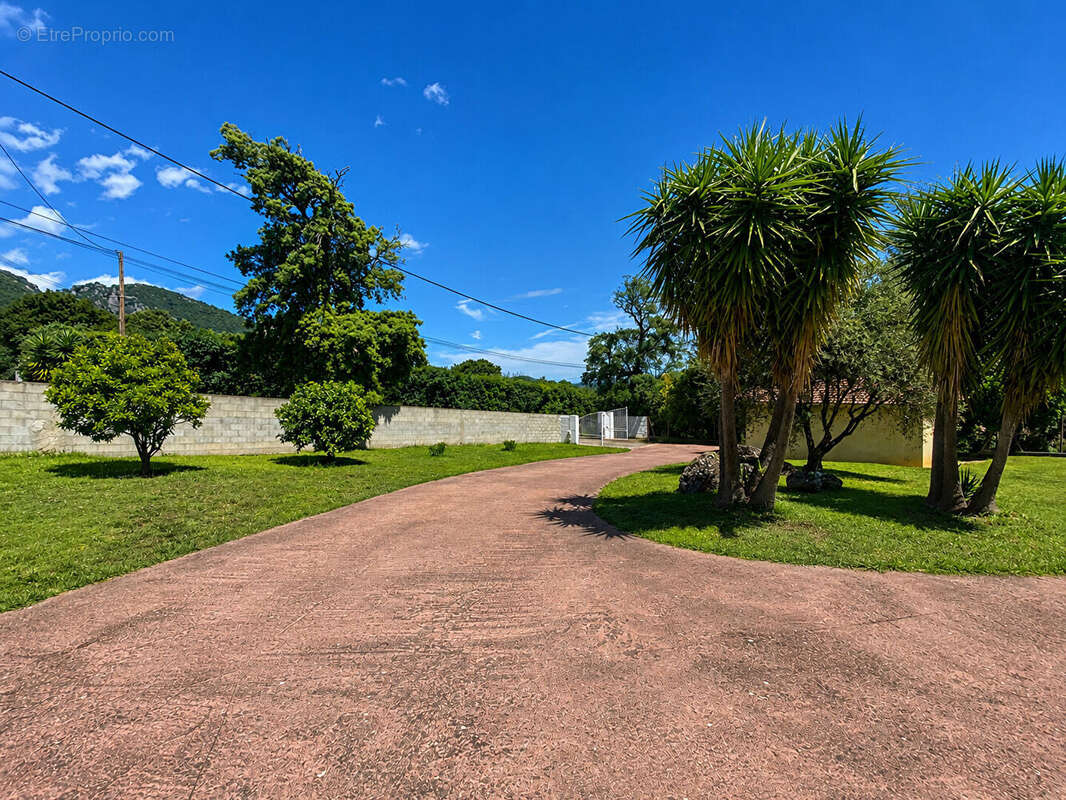 Maison à SANTA-MARIA-POGGIO