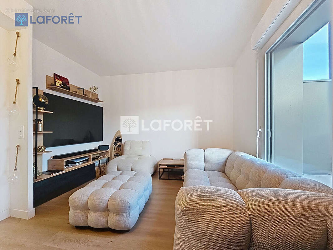 Appartement à COUPVRAY