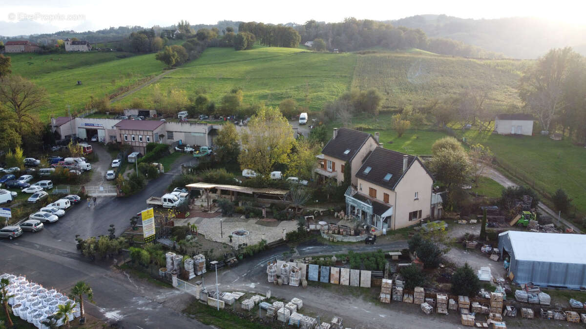 Appartement à AUZITS