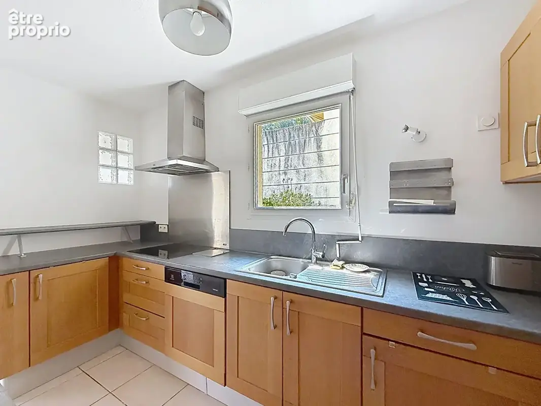 Appartement Villeneuve Les Avignon 4 pièce(s) 93 m2 avec terrasse - photo 5
