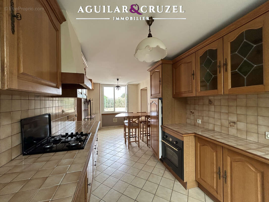 Maison à LA CHAPELLE-SAINT-URSIN