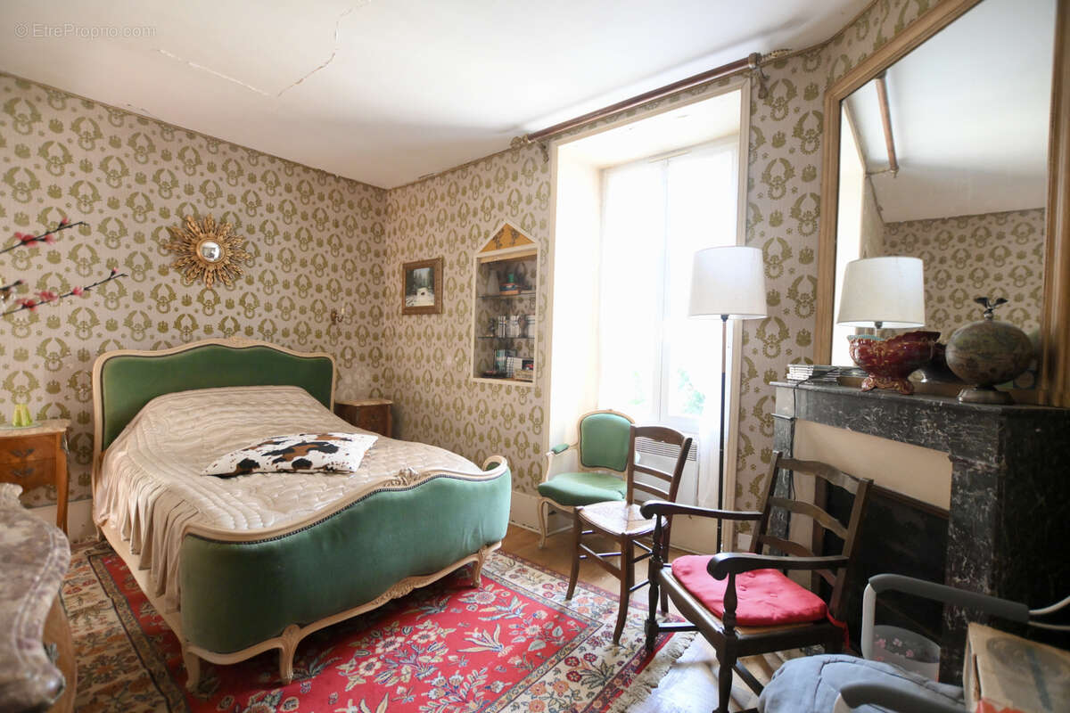 Guillon deux maisons sur 1 700 m2 de terrain - photo 17