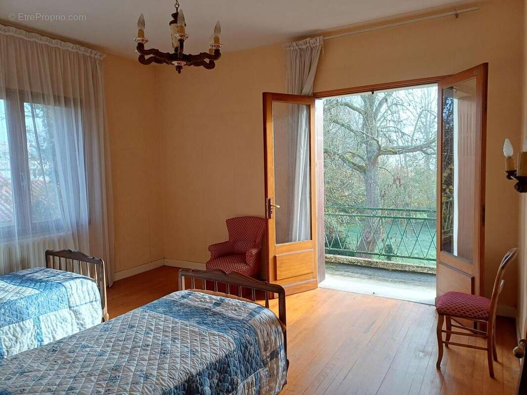 Photo 8 - Maison à CHALAIS