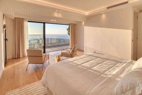 Maison à ROQUEBRUNE-CAP-MARTIN