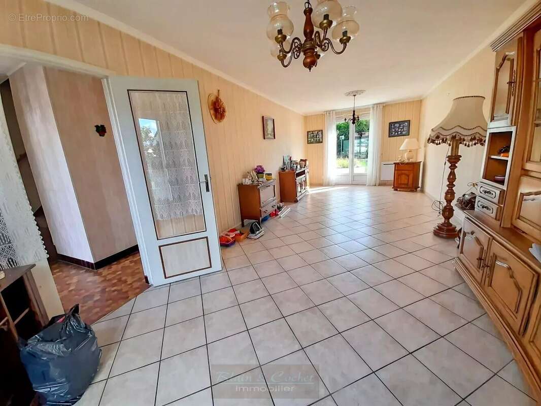 Maison à CHALETTE-SUR-LOING