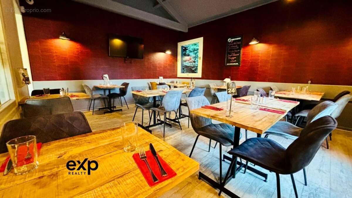 Commerce à VIVIERS-DU-LAC