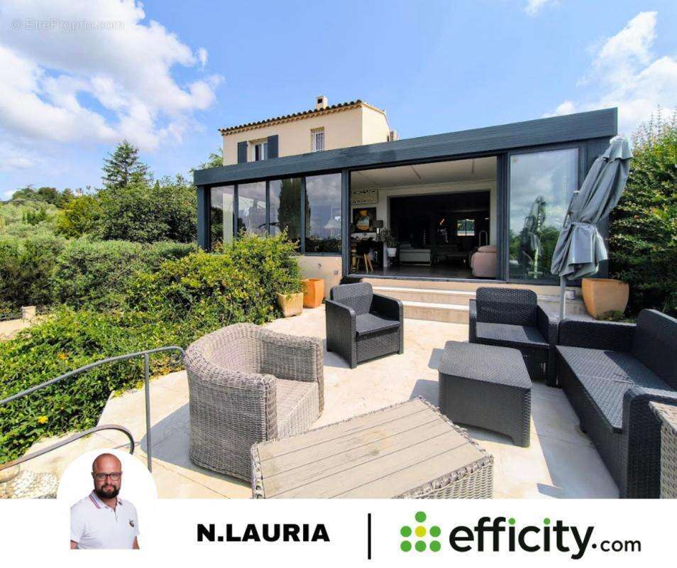 Maison à VILLELAURE