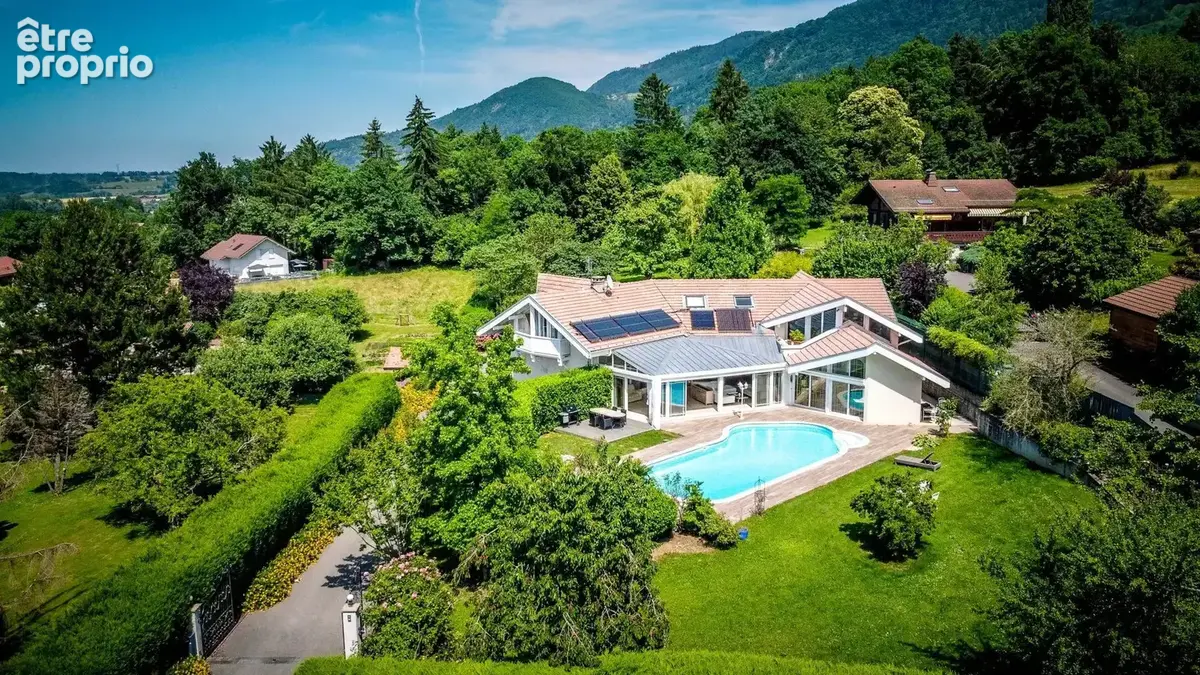 Maison à FESSY
