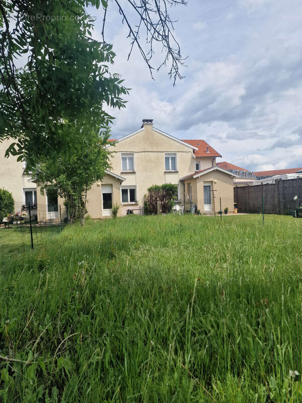 Maison à COMMERCY