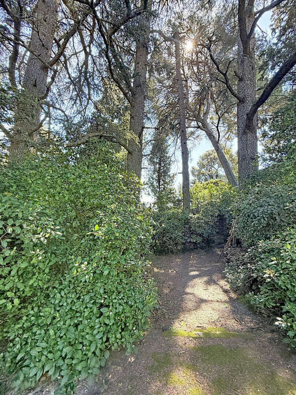 Maison à VILLENEUVE-LES-AVIGNON