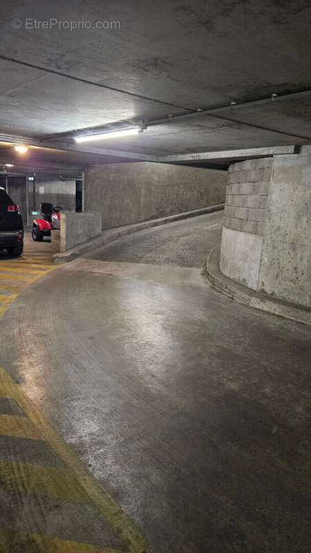 Parking à ASNIERES-SUR-SEINE