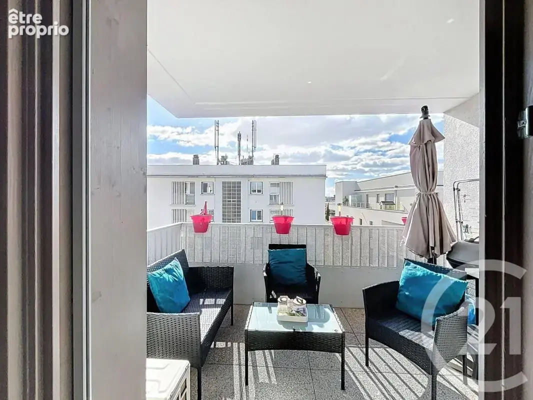 Appartement 83 m² à Saint-Priest  - photo 10