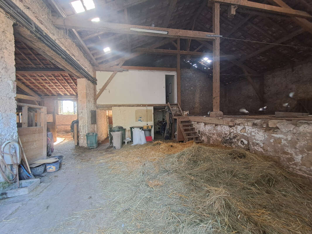 Maison à CLERMONT-DESSOUS