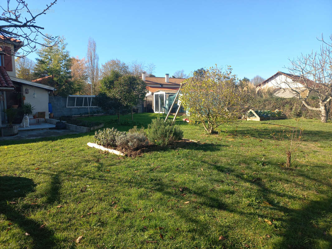 Maison à TRIE-SUR-BAISE
