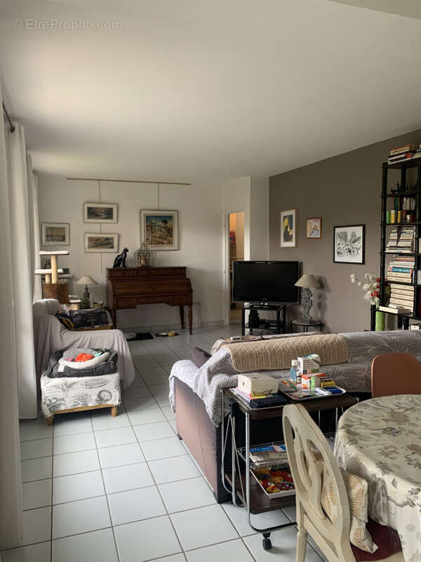 Appartement à SAINT-MAUR-DES-FOSSES