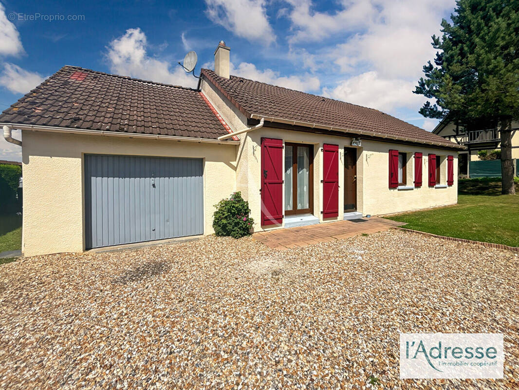 Maison à FLEURY-SUR-ANDELLE