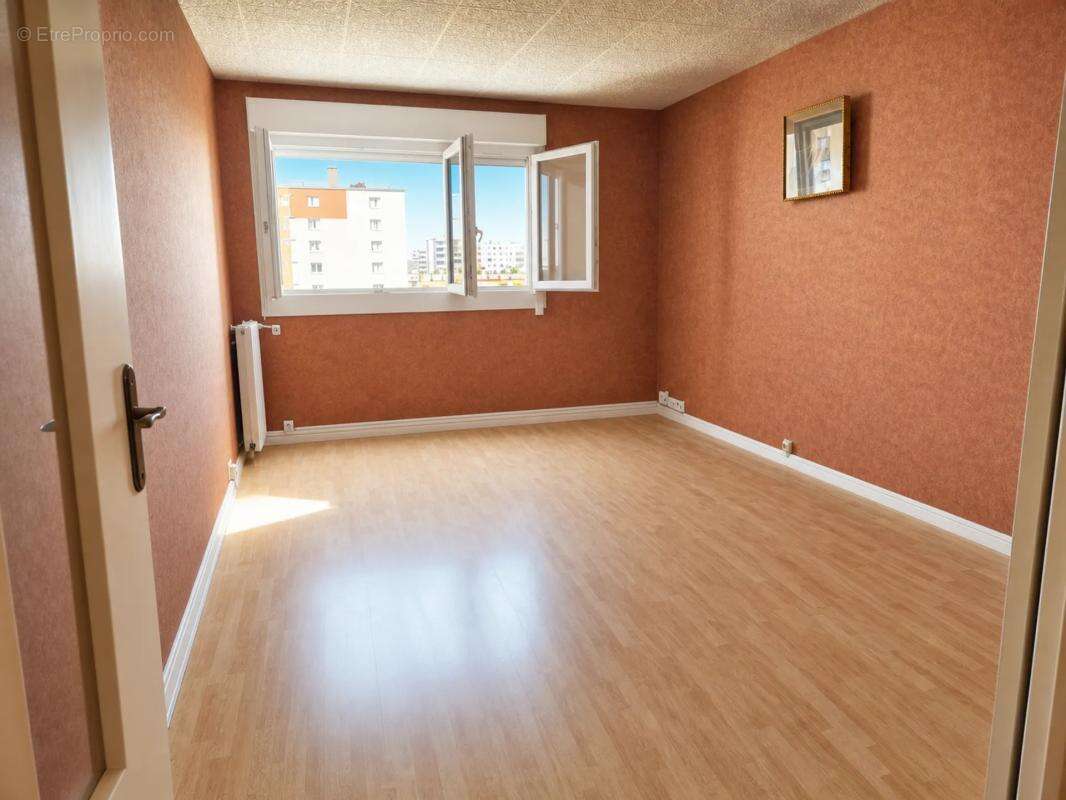 Appartement à GARGES-LES-GONESSE